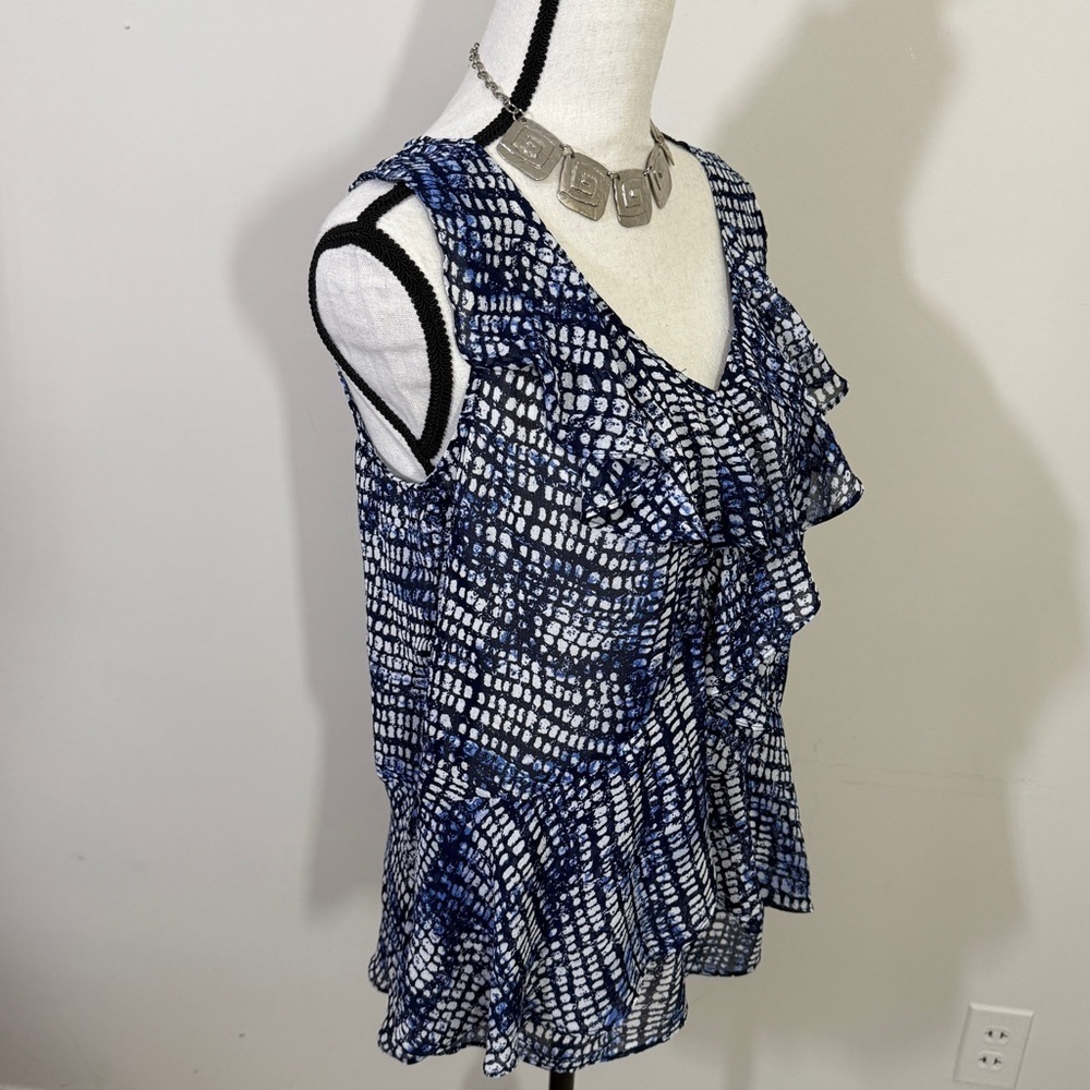 Daisy Fuentes Blue Ruffled Blouse Tank Top